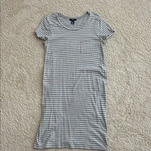 GAP Striped Tee Dress in Gray & White